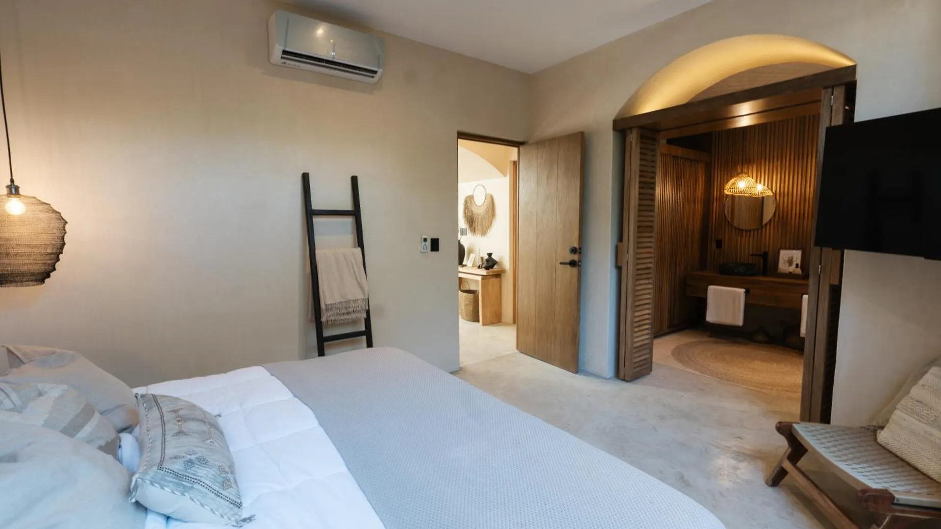 Luxe 3-Br Villa With Dual Private Pools Tulum 0*,  Mexiko