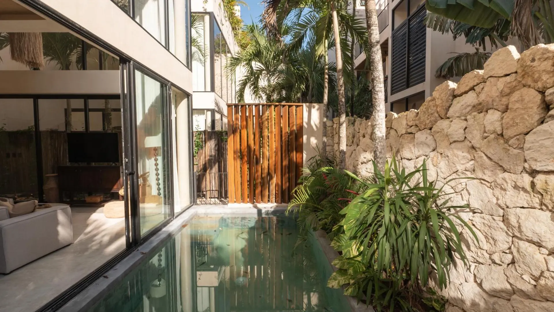 Luxe 3-Br Villa With Dual Private Pools Tulum 0*,